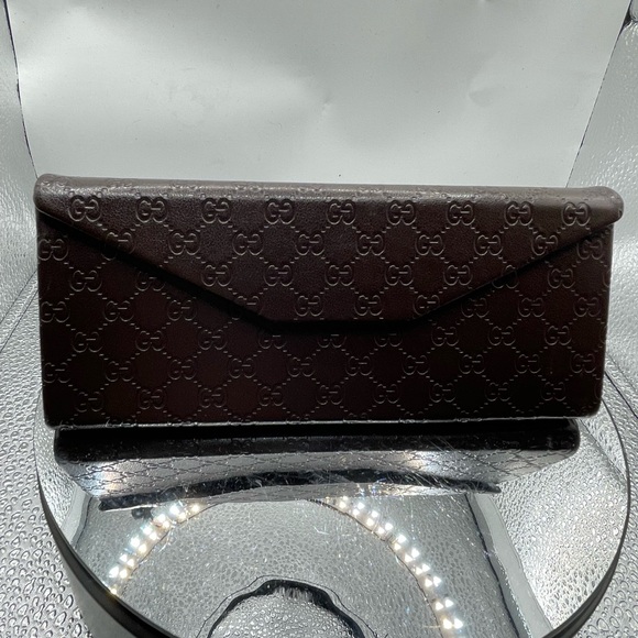 Genuine GUCCI prescription glasses with an eyeglass case. - Picture 3 of 10
